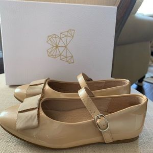 Beautiful nude/gold Ellen shoes from London